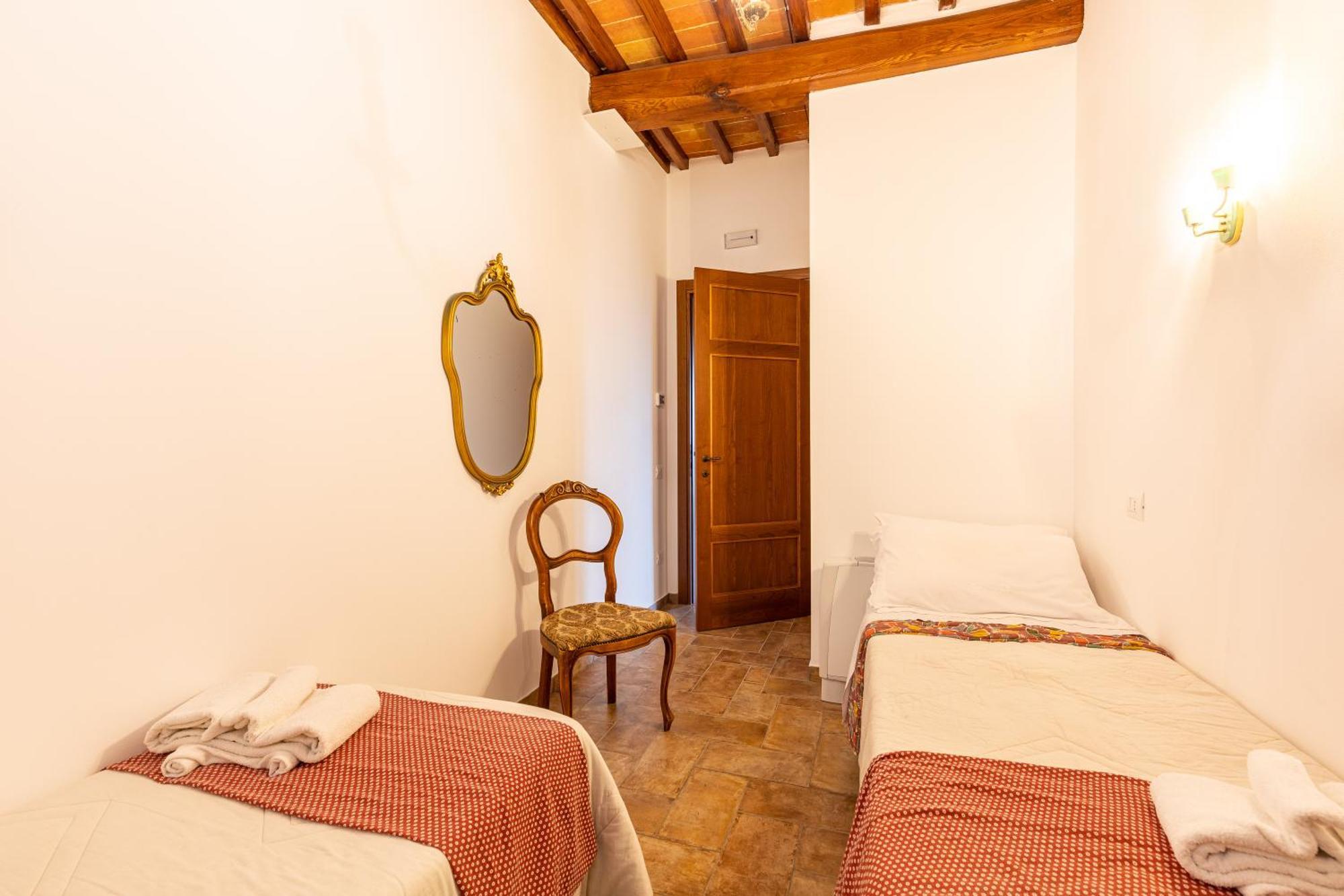 Agriturismo Il Casato Mag-Il Vaglio 皮恩扎 外观 照片