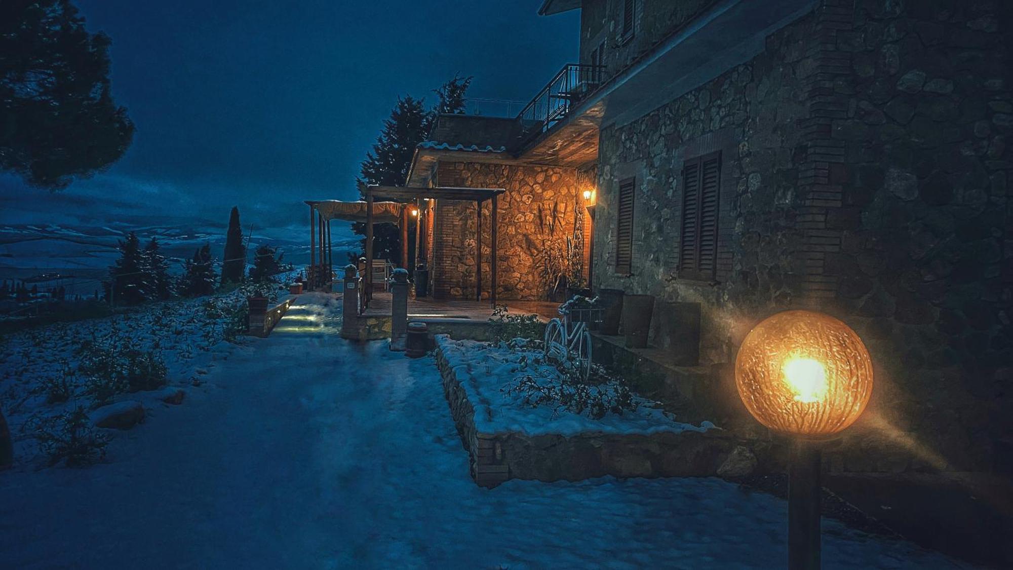 Agriturismo Il Casato Mag-Il Vaglio 皮恩扎 外观 照片